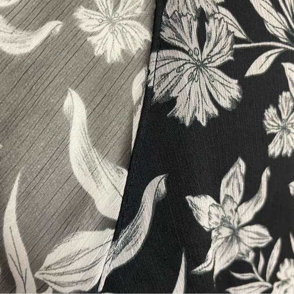 Lauren Ralph Lauren, floral peasant dress, elastic waist, sheer sleeve size 12 - Picture 5 of 14